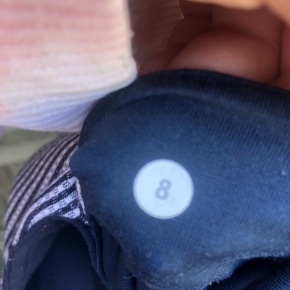 LULULEMON COAST TO CLASS BLUE GINGHAM CROPPED LEGGINGS - Picture 5 of 6